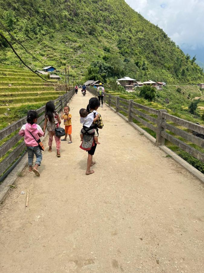 Saigonese Trekking House Apartment Sa Pa Exterior photo